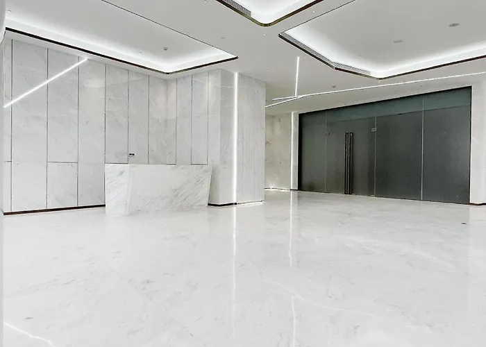Yoho World Hotel